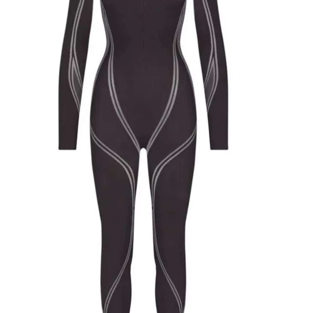 Skims First layers zip Front Catsuit XXS -S Sold Out